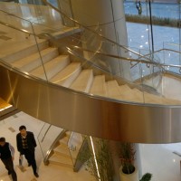 不锈钢弧形楼梯定制