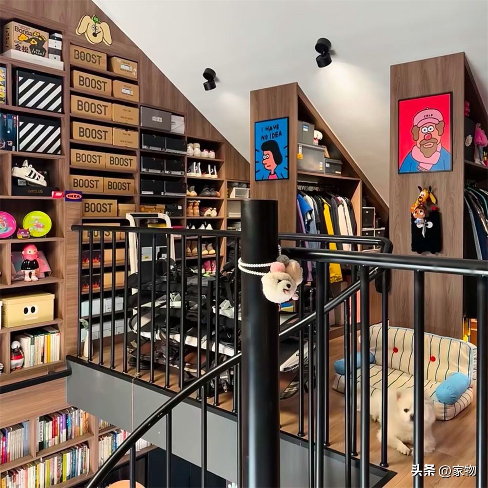 电竞房衣帽间设计_43平米阁楼改造_阁楼楼梯的装修效果图大全