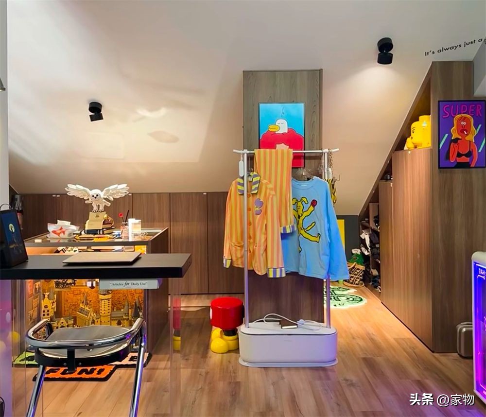 阁楼楼梯的装修效果图大全_电竞房衣帽间设计_43平米阁楼改造